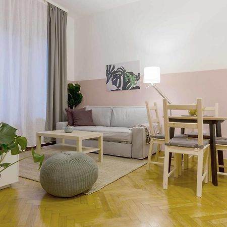 Okra Apartment Budapest Exterior photo