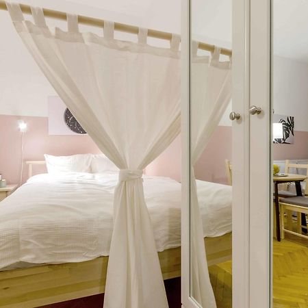 Okra Apartment Budapest Exterior photo