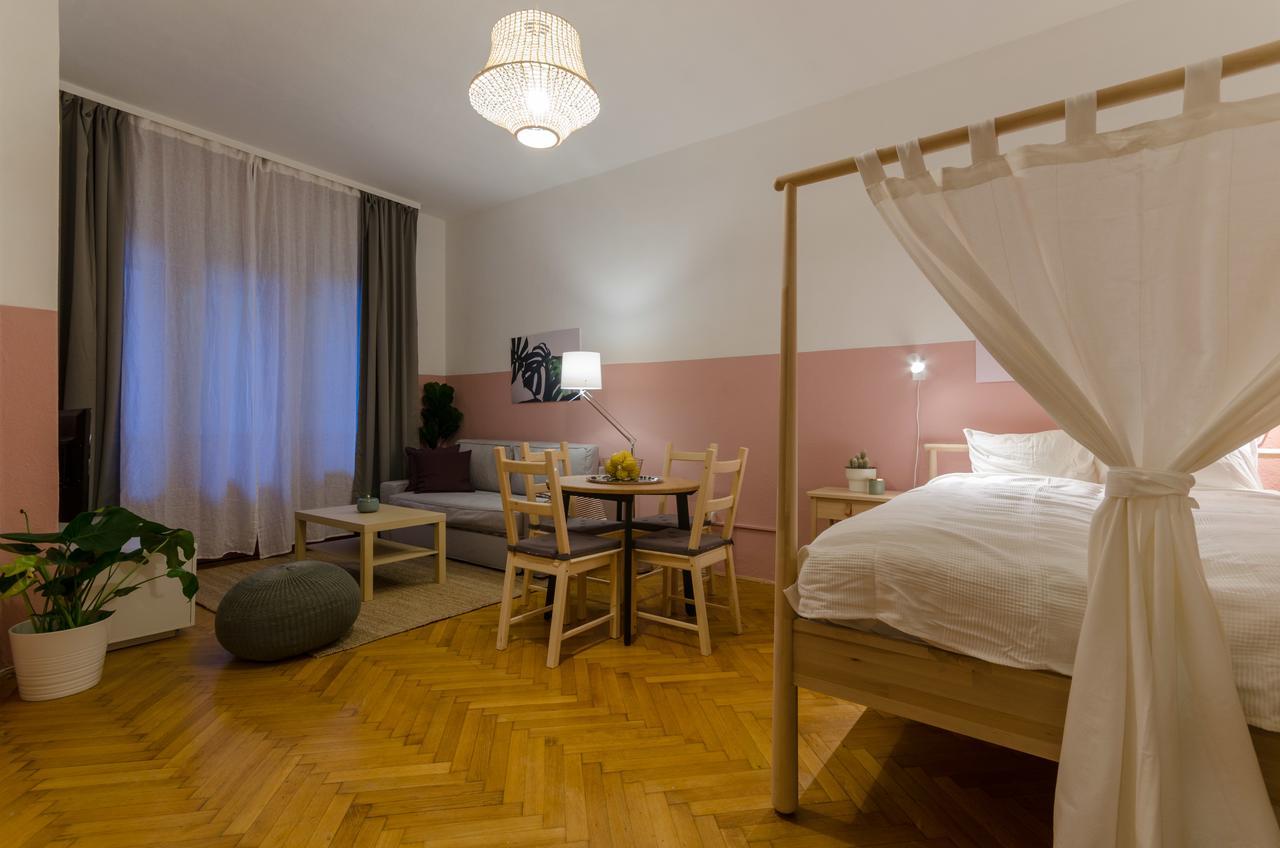 Okra Apartment Budapest Exterior photo